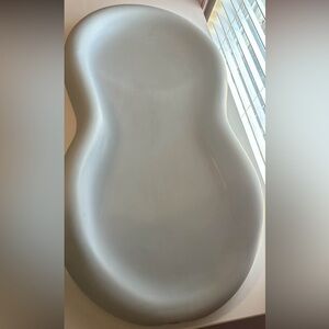 Keekaroo Peanut Changer in gray